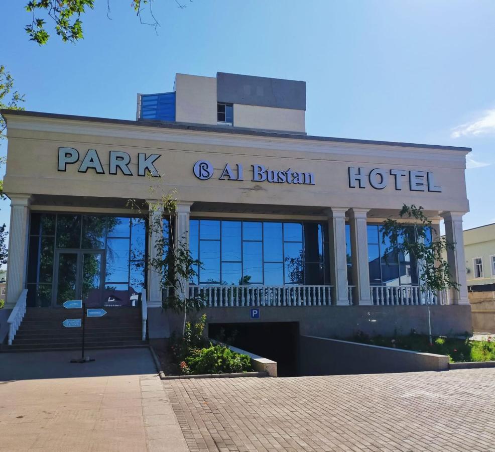 Park Hotel Al Bustan Shymkent Esterno foto